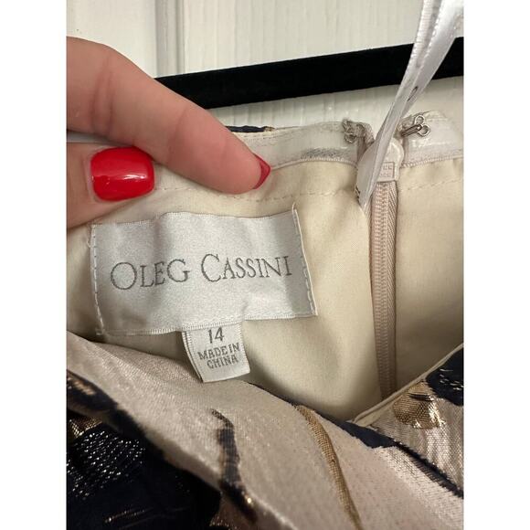 Oleg Cassini Metallic Brocade Off-The-Shoulder High-Low Gown W/ Pockets Size 14 - Picture 3 of 8